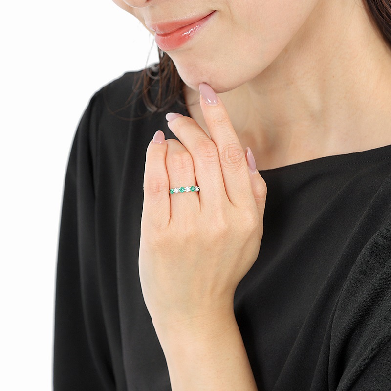 〈 甲府ジュエリー 〉エメラルド ダイヤ プラチナ950ハードプラチナリング　R3604EM-P2