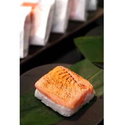 ふるさと納税 魚津市 【急速冷凍品】魚卸問屋はりたやの個包装鱒寿司　炙り15個入 |  | 01
