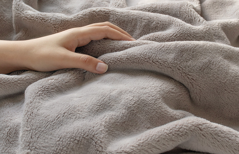 【スピード発送】MONOブランケット チャコールグレー【ひざ掛け 膝掛け ひざかけ 大判 防寒 無地 シンプル】 G3340