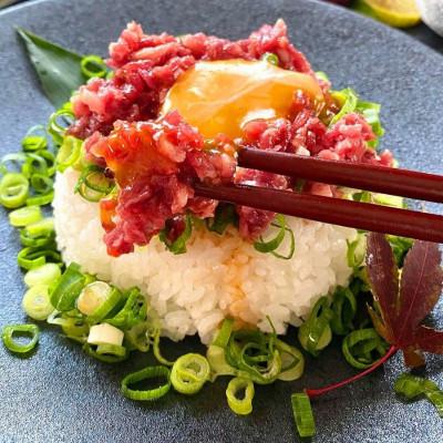 ふるさと納税 八代市 鮮馬刺しユッケ10食セット(八代市) |  | 03