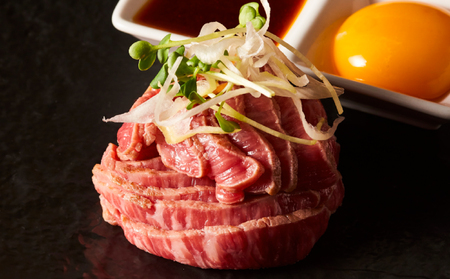 黒毛和牛 タタキ 計 250g 以上 小分け 牛肉 肉 にく niku 牛 beef ぎゅうにく 黒毛 和牛 わぎゅう たたき ロースト ビーフ レア 贅沢 やわらかい プロ 老舗 ステーキ 店 おす