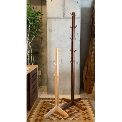 ふるさと納税 交野市 北欧調の木製ポールハンガー100cm(メープル材)コートやカバン、帽子をオシャレに掛けられる♪ |  | 03