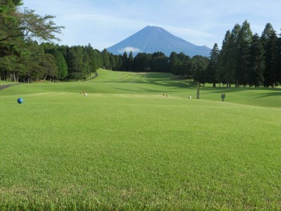 大富士ゴルフクラブプレーご招待券（土日祝１名様セルフプレー昼食付）(a1166)