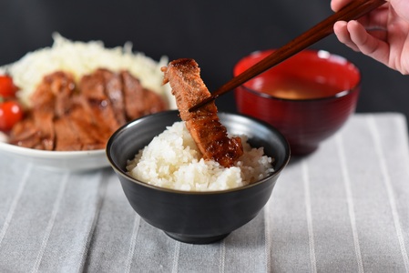 ＜国産豚みそ漬け　計720g(120g×6枚)＞おかず 簡単 味噌漬け 豚肉 国産 ポーク 肉加工品 小分け 個包装 冷凍 おつまみ お弁当 惣菜 レトルト 焼くだけ 簡単調理 夕食 夕飯 一品 メイ