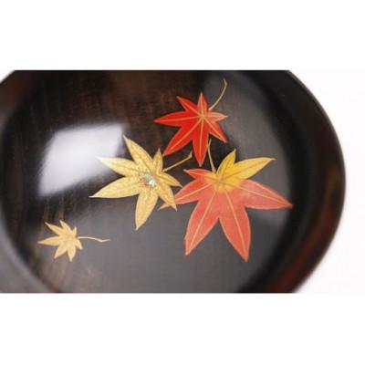 ふるさと納税 加賀市 紅葉蒔絵 栃盃(黒摺) |  | 02
