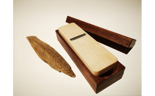 
【百年物語プロジェクト】台屋 鰹節削り器×鰹節セット ウォルナット×雄節
