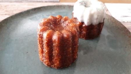 商店街の菓子店 ダニエル・ドゥ・ノウのカヌレ〈カヌレ・ド・ワタラ〉（プレーン・流氷）8個セット（網走市内加工・製造） ABU4028