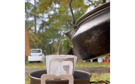 軽量化とコーヒー体験を両立！トランギアケトルで細く注ぐ。