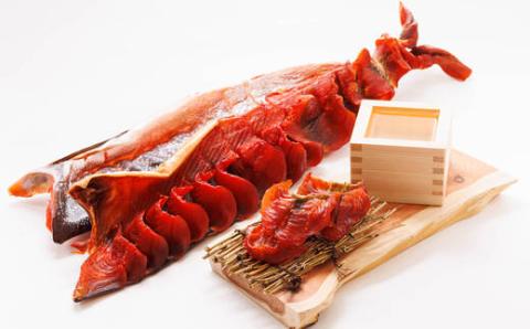 ＜北海道産＞秋鮭(サケ)のみを使用した「鮭とば半身」1枚【配送不可地域：離島】