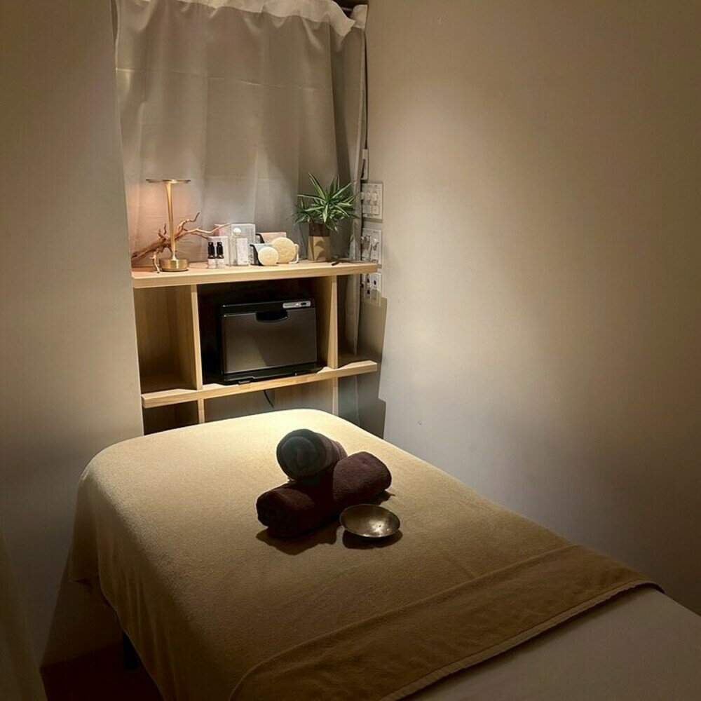 【ふるさと納税】 女性専用の個室サウナ【SaunaTherapy】おひとり様サウナ&アロマトリートメント利用「eチケット」[1回分] 東京都 渋谷区 サウナ サブスク型 専用 ギフト プレゼント セルフロウリュウ 送料無料