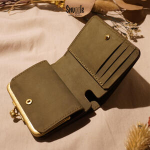 【4色展開】がま口ショートウォレット　カットアウト　革小物　ハンドメイド　手縫い　一点物　財布　スナッグルレザー 枯葉