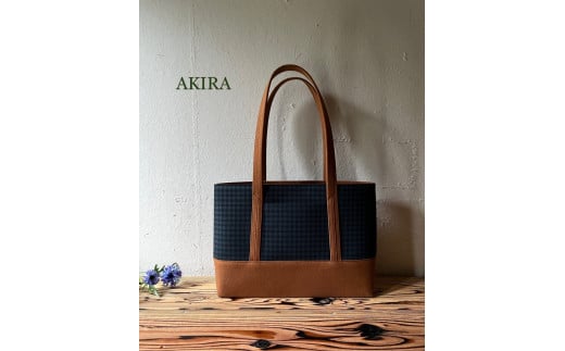 【AKIRAオリジナル】【マツコの知らない世界 で紹介されました！】中型スリムトートバッグ 千鳥格子グリーン×茶色帆布【2025年7月以降順次発送】 軽量 軽い 日本製 キャンバス 帆布 横型 肩掛け 通勤 通学 大容量 上質 カジュアル オシャレ レディース カバン 鞄 バック