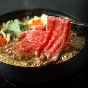 牛肉 神戸牛 すき焼き モモ 200g 牛肉