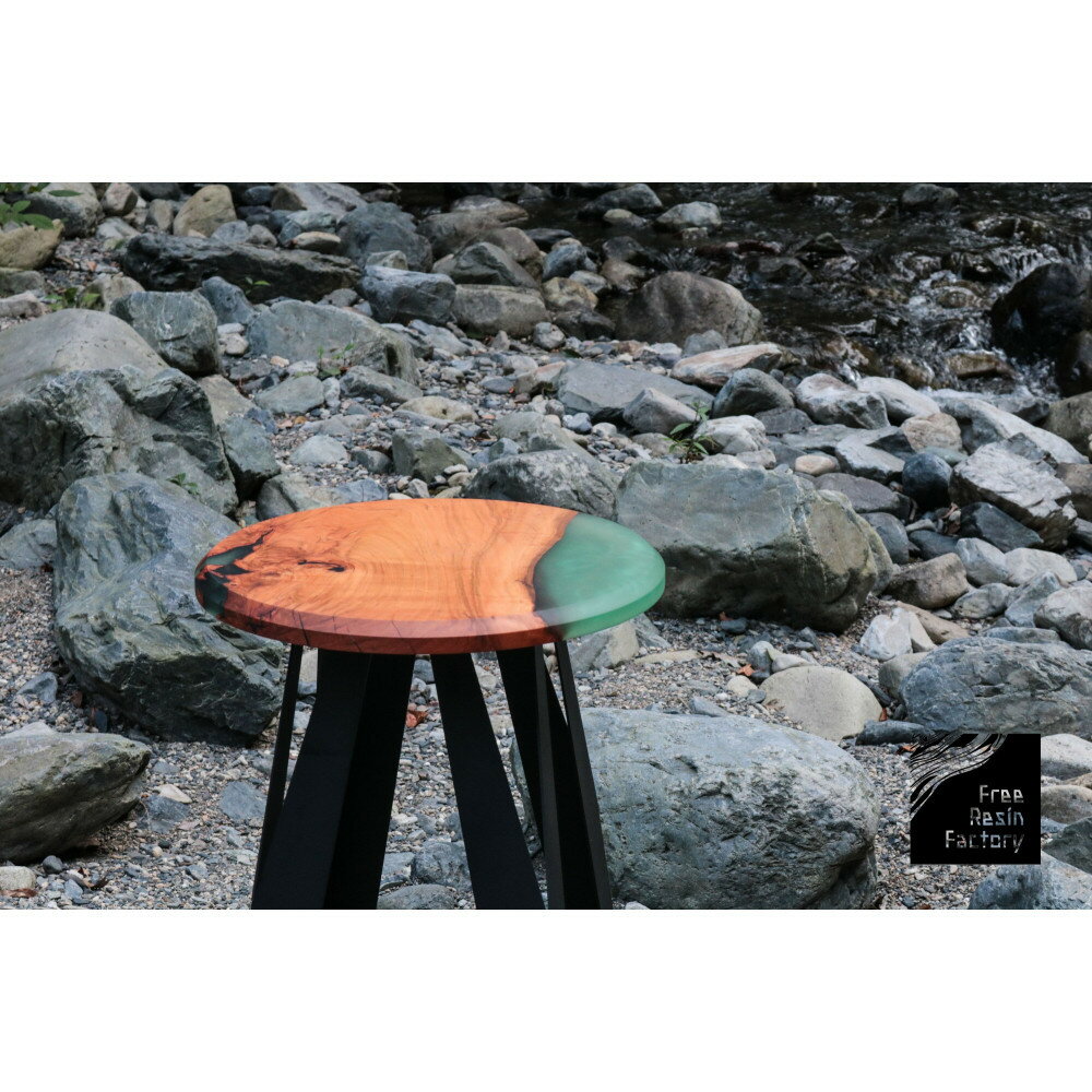 【ふるさと納税】サイドテーブル（ウッドレジン）桜 | 家具 テーブル サイドテーブル ウッドレジン インテリア ファニチャー 人気 おすすめ 送料無料