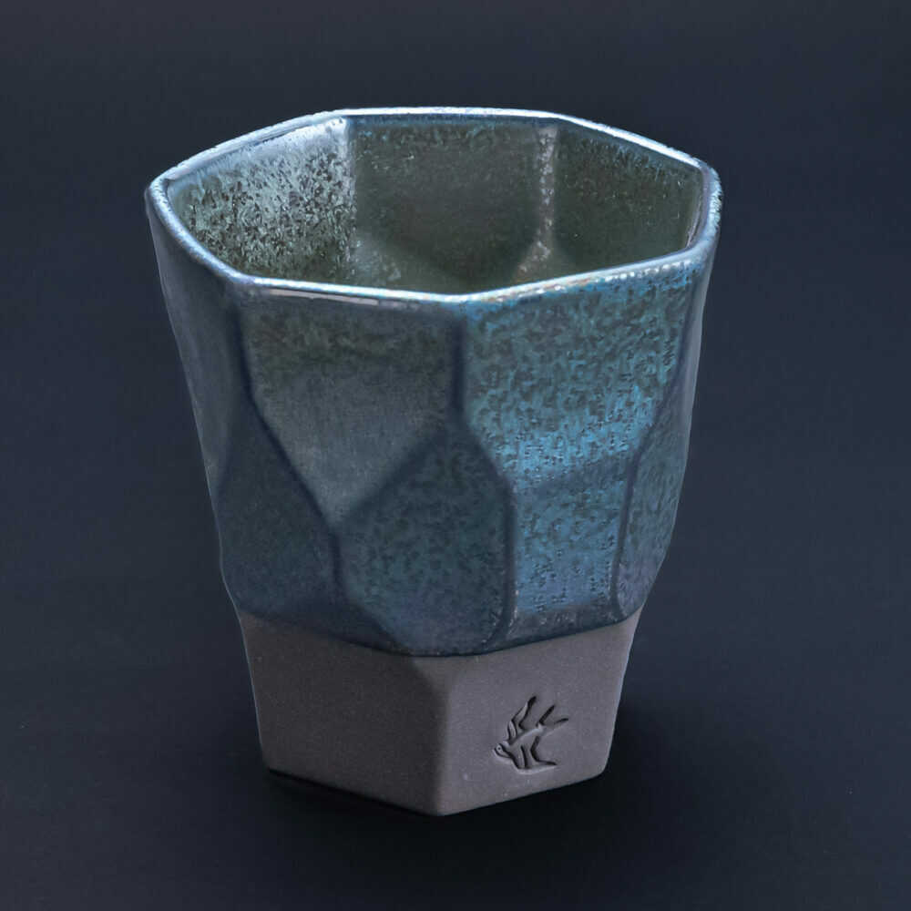 【ふるさと納税】【美濃焼】 つばめ工房 黒土 フリーカップ ブルーメタリック 瑞浪市 / 大恵 陶磁器 食器 ギフト[AZBG007]