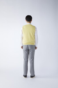 日本製 カシミヤ100% Vベスト イエロー Mサイズ [2634]