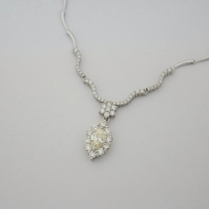 【一点もの】K18WG ホワイトゴールド トータル2ctUP イエローダイヤモンド マーキスカット ネックレス OWN0112