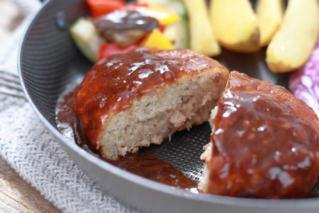 元気豚デミグラスハンバーグ 10個セット(140g×10個入)_肉  豚肉 _【配送不可地域：離島・沖縄県】 TAKB069