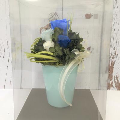 ふるさと納税 釧路町 プリザーブドフラワー アレンジメント 青色のバラ＜老舗の花屋さんの手づくり/ギフト用＞ |  | 01