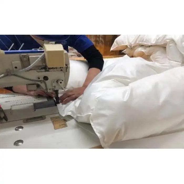 羽毛 布団 岡山市で作られた 羽毛掛け ふとん 柄お任せ アップサイクルダウン 85％ シングルサイズ 寝具：ブルー系  | 布団 ふとん