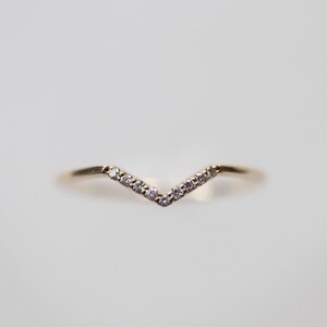 K10YG 9石 Vラインダイヤモンドリング H-5