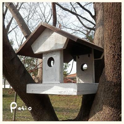 ふるさと納税 小牧市 エイジングアンティーク調 三角屋根のバードフィーダー　鳥 エサ台 餌台[161P04]