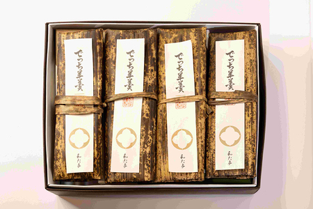 伝統和菓子職　職人が手作り　でっち羊羹８本セット【W004U1】