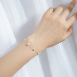 【050-114】志摩産　無調色アコヤ真珠　ベビーパール4-4.5ミリ　ブレスレット（19ｃｍ）*