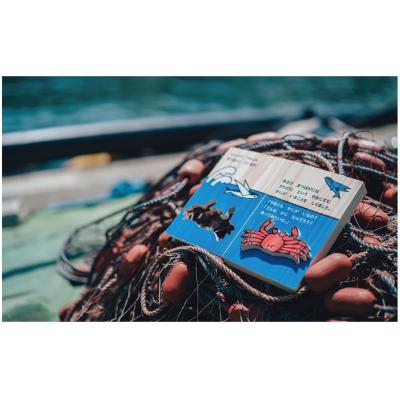 ふるさと納税 鳥取市 木のえほん2巻「まつばがに」(カバーケース付き) |  | 02