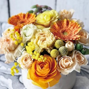 SL0104　【12回定期便】「COLOR'S12」色で飾るフラワーアレンジ