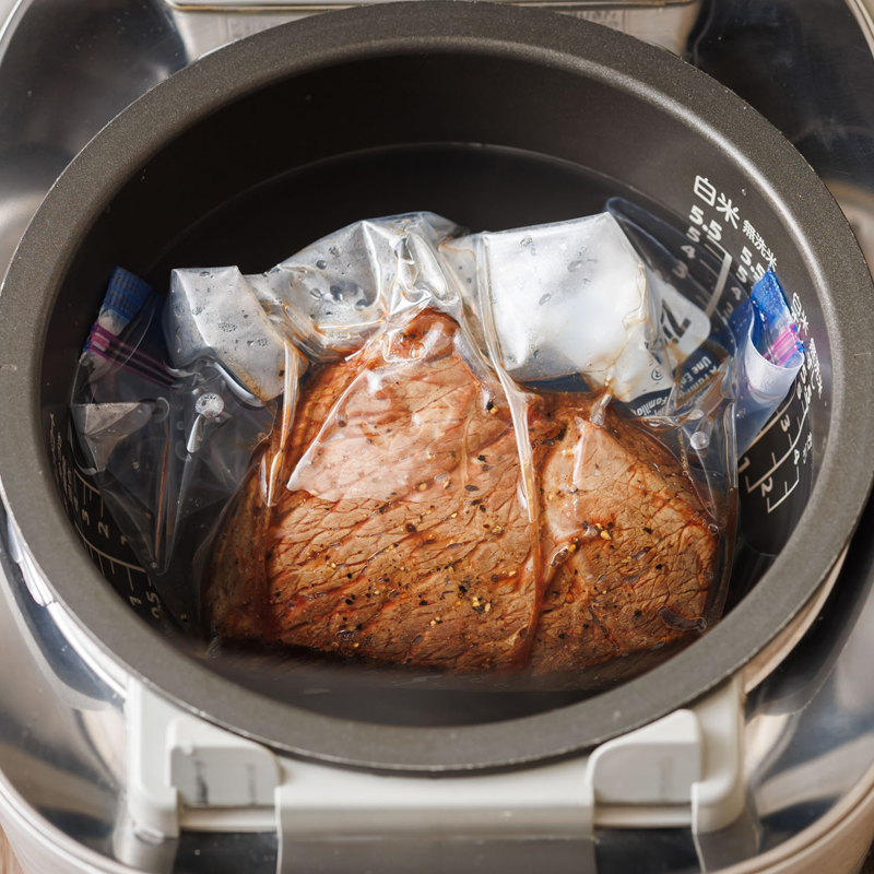 思わず作りたくなる ローストビーフ 北海道産 牛肉 400g×6個 計2.4ｋｇ | ローストビーフ用 赤身 ブロック 国産 簡単調理 ギフト 肉好き レストラン 贅沢 極上 エスフーズ北海道 釧路町