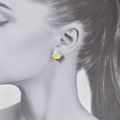 ふるさと納税 茅ヶ崎市 ArtOpus. ピアス ホライズン 青黄 湘南 茅ヶ崎市 陶磁器 アートギフト |  | 01