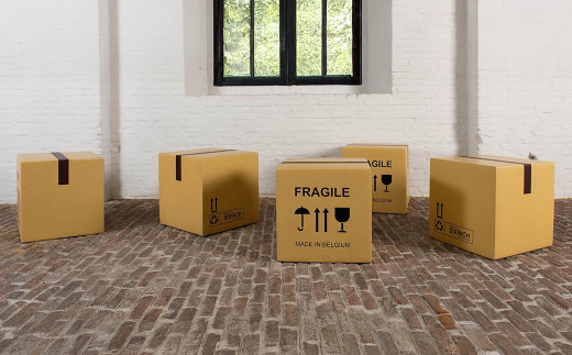 The Box （B） 椅子 イス インテリア オブジェ 置物