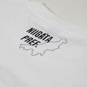 r05-014-007-2 新潟県 小千谷市 マンホール Tシャツ（白） 錦鯉デザイン【Mサイズ】