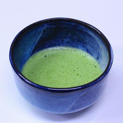 ふるさと納税 宇治市 宇治抹茶と抹茶茶碗(2点)・茶せん付き抹茶セット【 志津川福祉の園・宇治日の出園 共同企画 】 |  | 01