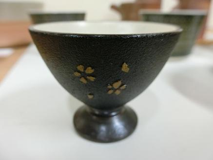 内原野焼の陶胎漆器　杯・小