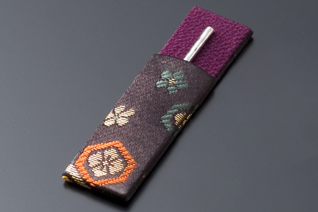 快適甲斐 銀の爪楊枝（黒ケース）