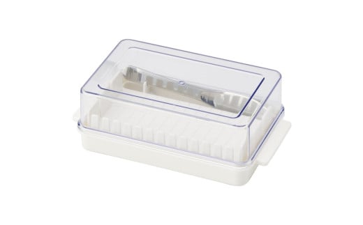 バターケース カット バターカッター ナイフ 付き 簡単 便利 日本製 ギフト 母の日 プラスチック BTG1N【定量カッティングガイド付き プレゼント バターカット 保存 製菓】キッチングッズ バター  597411  奈良県 奈良市 なら 3-012