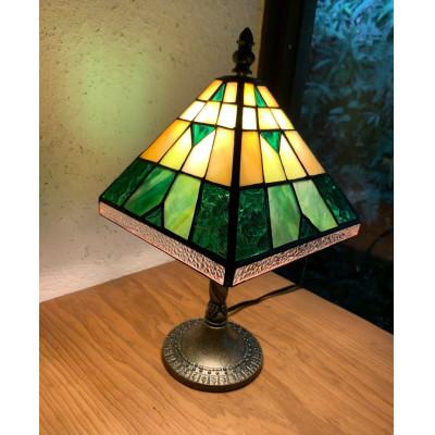 ふるさと納税 那珂川市 【ステンドグラスのある暮らし】エジプシャン(テーブルランプ) |  | 01