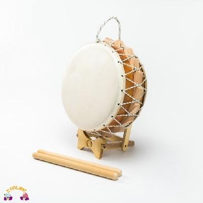 ふるさと納税 徳之島町 牛革9.5寸(30cm)くさび太鼓(バチ・太鼓台付)