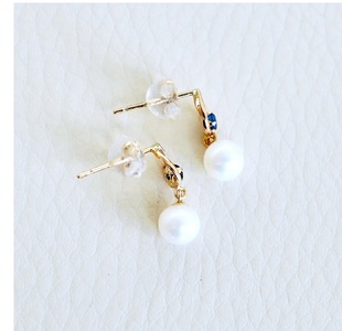 K10YG(10金) イエローゴールド パール & サファイア 揺れる シンプル スタッド ピアス  保証書付 SR-2031 242-062-b
