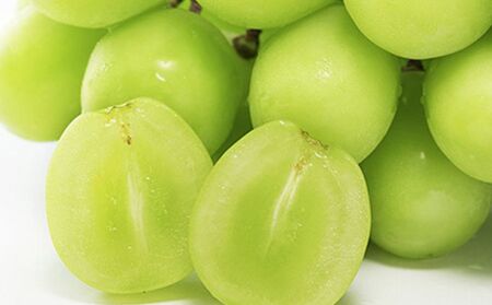 桃 ぶどう 2026年 先行予約 白桃 3玉 合計約900g （1玉約300g） シャインマスカット 晴王 1房 550g以上 もも 葡萄 詰合せ 岡山 国産 フルーツ 果物 ギフト 桃茂実苑