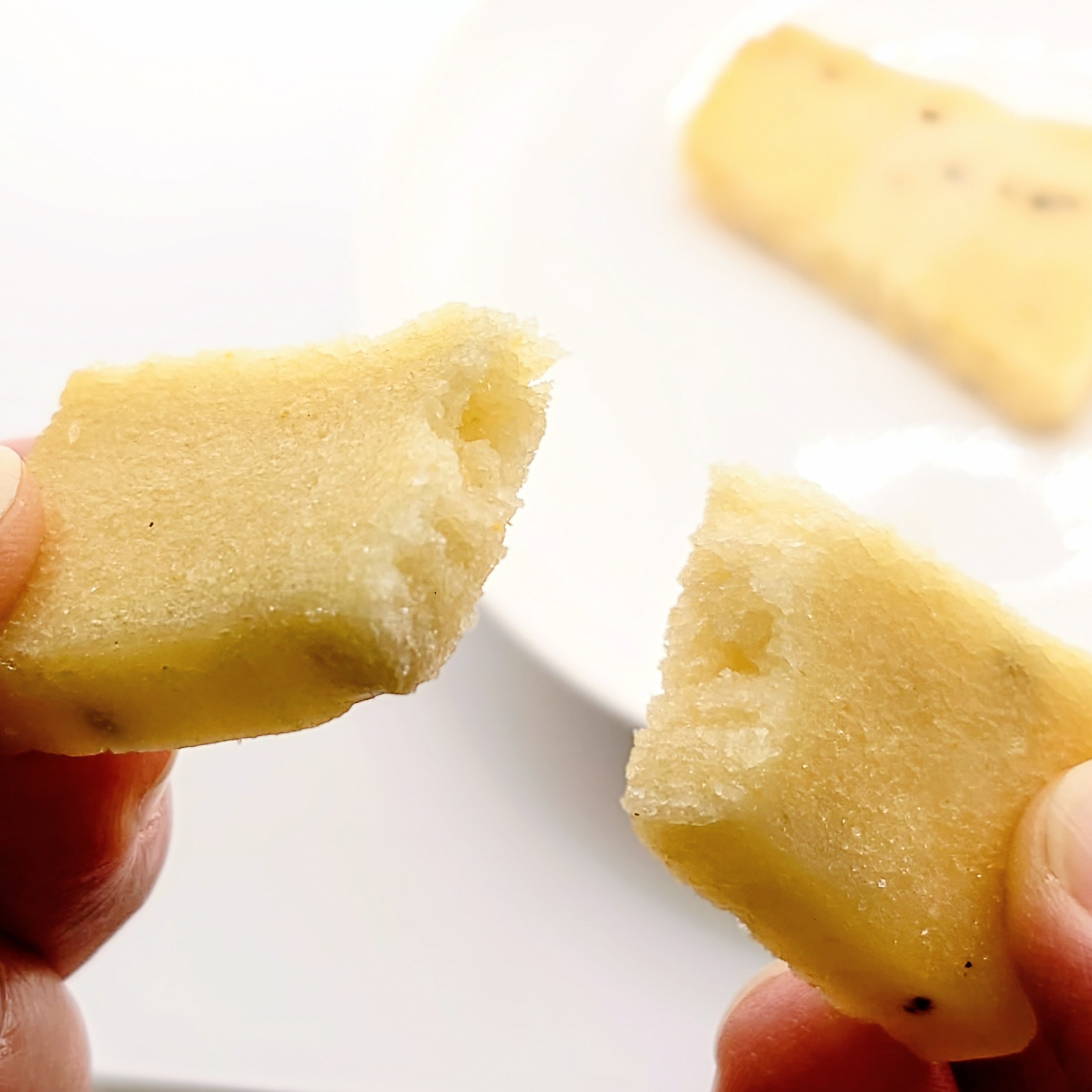 揚げ干し餅 250g×3袋 【山源 三上】 干しもち 干し餅 ほしもち ホシモチ 揚げ餅 | 煎餅 や おかき 感覚で食べられる 青森県 五所川原市