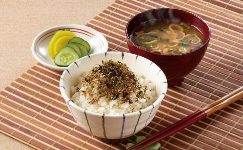 若生昆布(わかおいこんぶ)ふりかけ (25g×10袋) 春採れ一年昆布を使用 井口食品 いのくち 【福岡市内製造】 ご飯 弁当  海苔 常温