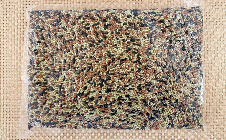 【古代米】佐賀県産古代米3色MIX 計2.4kg（800g×3袋）/ 健康志向 赤米 緑米 黒米 / 佐賀県/旬菜舎さと山[41AABM008]