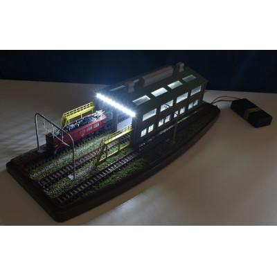 ふるさと納税 南箕輪村 Nゲージ鉄道模型用展示台ケース付きN 機関庫照明付き 2線仕様