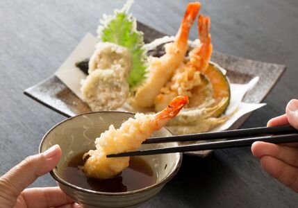 めんつゆ 1L 500ml×2本（合計1L）濃厚出汁たっぷりの美味しいめんつゆ！【麺つゆ 出汁 1リットル 新潟県 糸魚川 マルエス醤油味噌醸造店 調味料 煮物や丼ものに 蕎麦うどんつゆに 天つゆやド