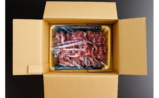 【桜屋】熊本肥育 熊本と畜 馬焼き 馬肉 焼肉 BBQ 炒め物 阿蘇 熊本 カット済 500g 真空パック 焼いたらもっと美味しい 名物 地元グルメ 老舗専門店 桜屋 ギフト 贈り物 贈答用 記念日 