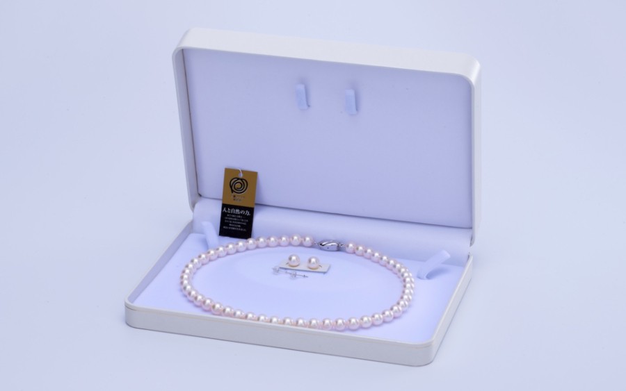 あこや真珠ネックレス＆ピアスセット ケース付き