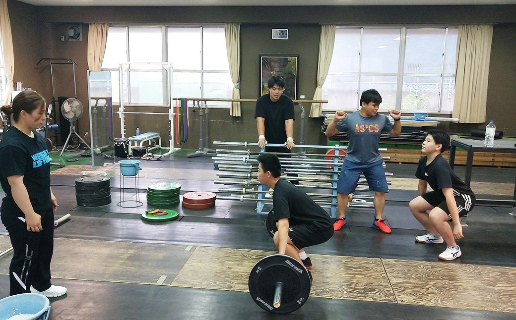 
            【返礼品なし】 新居浜工業高校 魅Can部 （ウエイトリフティング部、ハンドボール部）への応援寄附 （967）
          